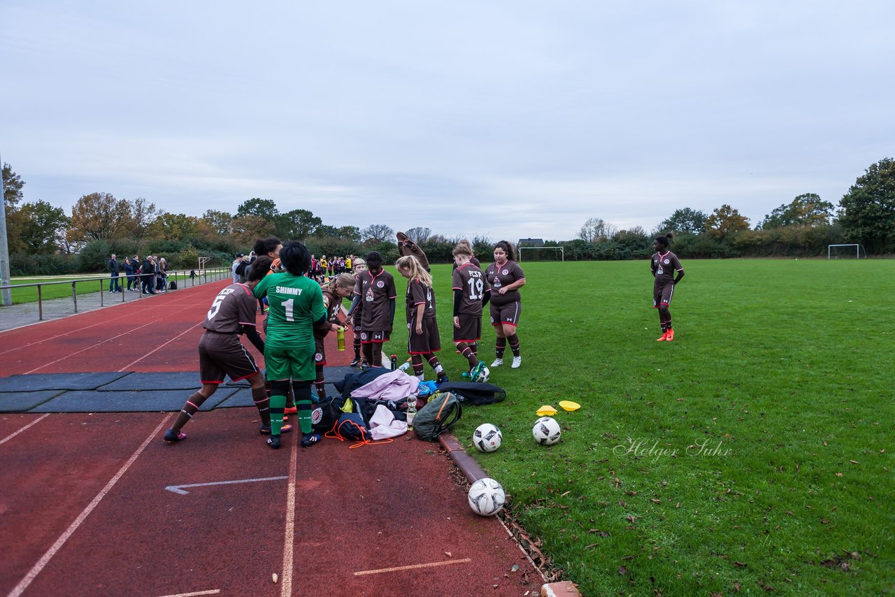 Bild 123 - C-Juniorinnen Halstenbek-Rellingen - St.Pauli : Ergebnis: 0:5